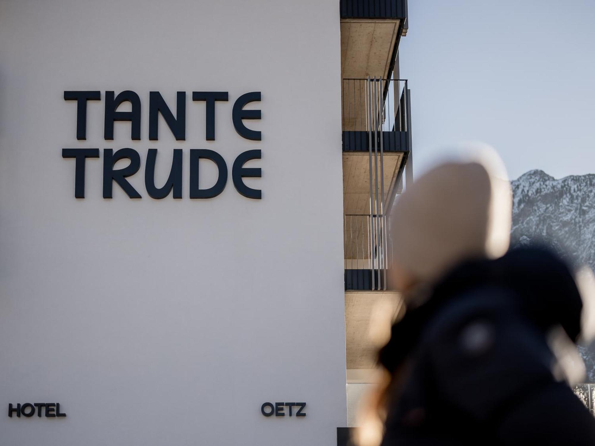 Aparthotel Tante Trude 외치 외부 사진