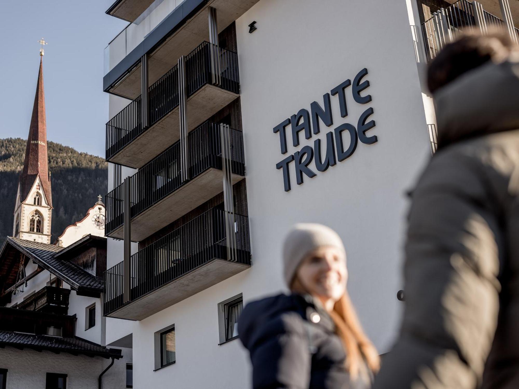 Aparthotel Tante Trude 외치 외부 사진